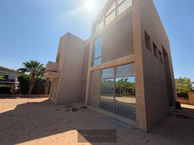 فيلا مستقلة للبيع في أليجريا – بيفرلي هيلز | 800 م² أرض | 363 م² مباني | فيو لاندسكيب