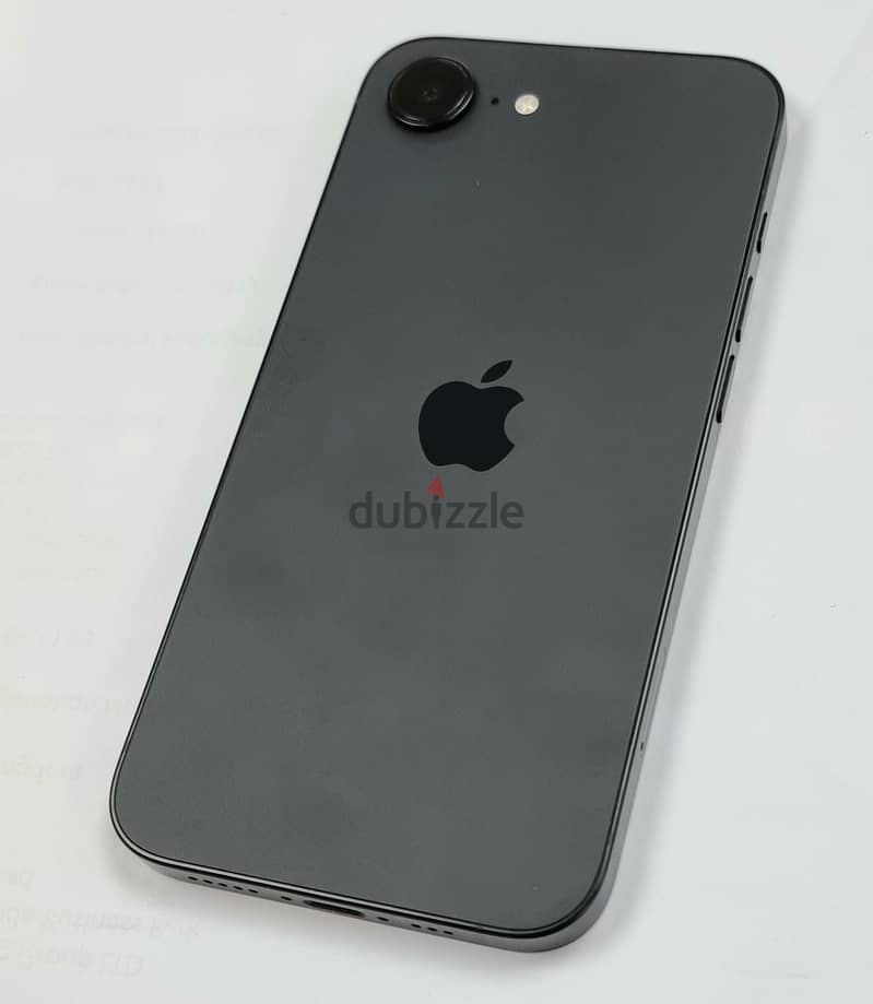Apple - iPhone 16e 3