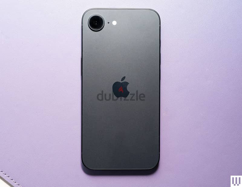 Apple - iPhone 16e 1