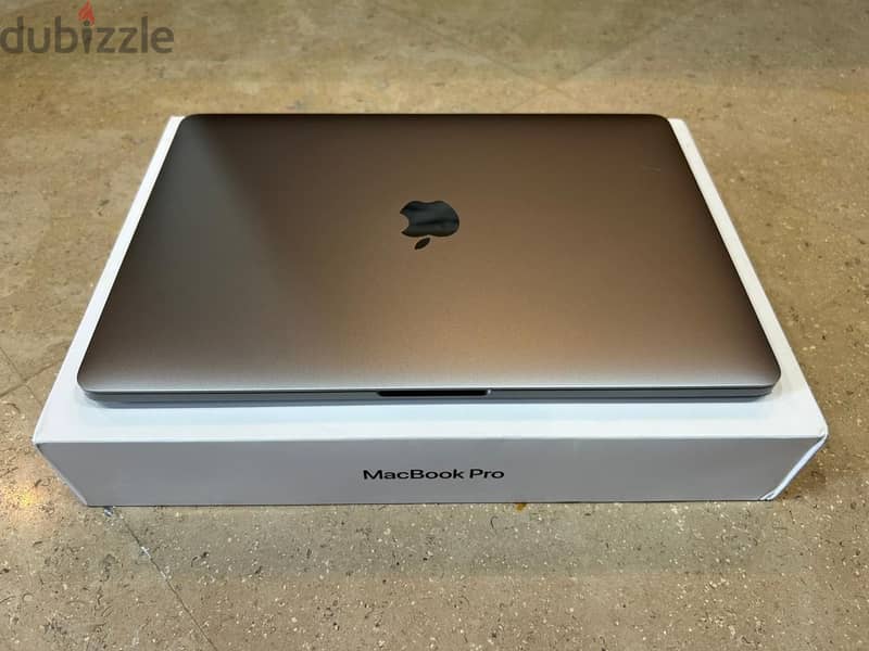 MacBook Pro M2 4