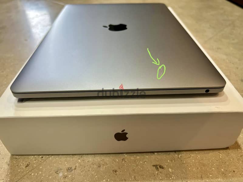 MacBook Pro M2 8