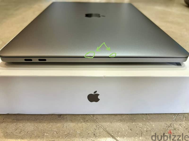 MacBook Pro M2 9