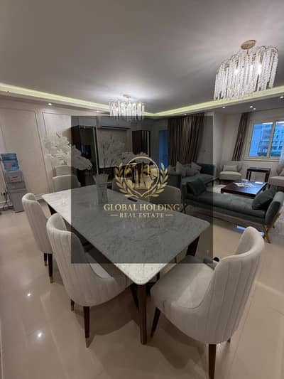 Apartment for sale ready for viewing 150m² in Fifth Settlement Jade Compound opposite the Eastern Market in Al Rehab