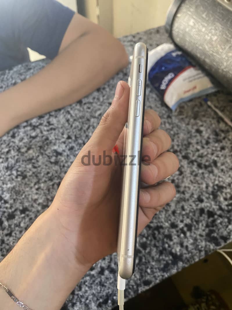 Apple - iPhone 11 2