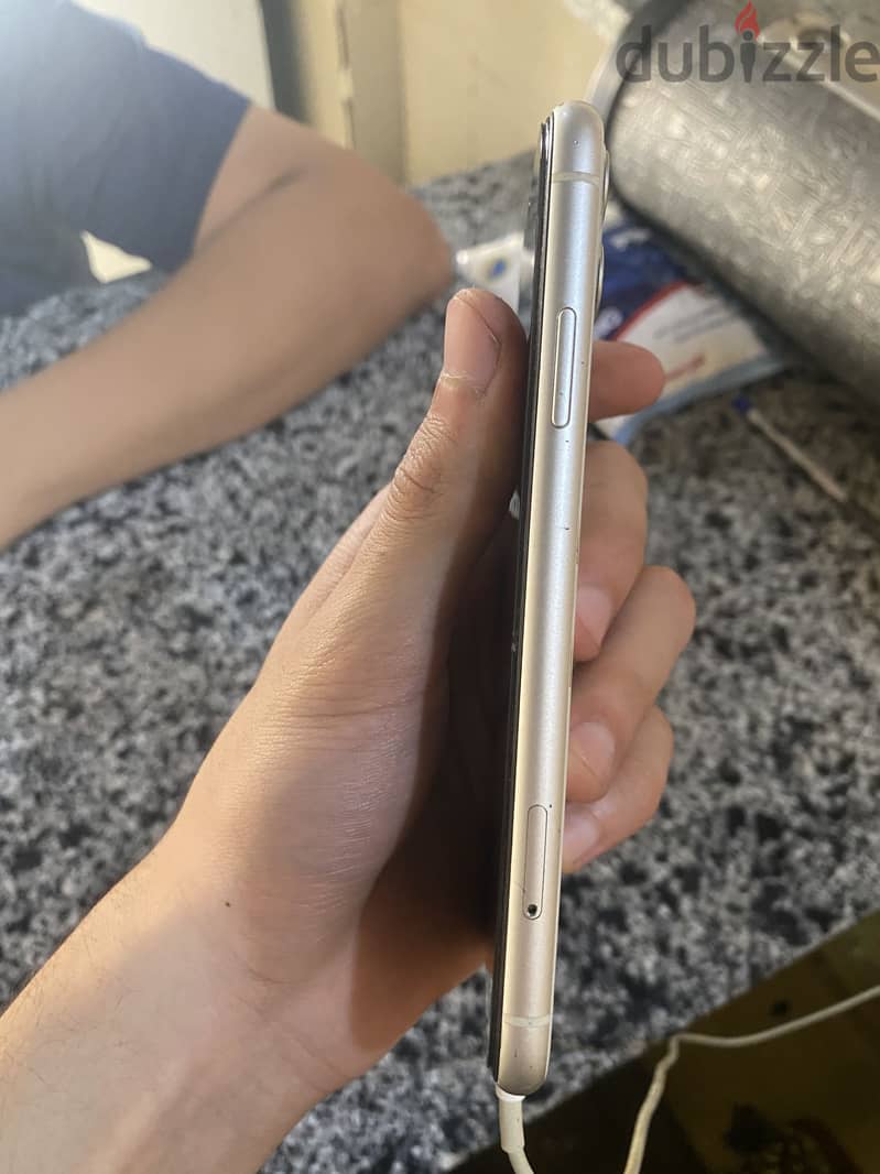 Apple - iPhone 11 3