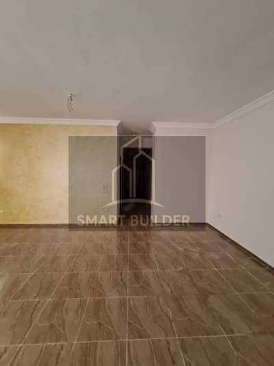 Basement apartment for rent in Violet Villas 11, area of 170 square meters, two bedrooms, a bathroom, a large kitchen, and a large reception room consisting of 3 pieces, suitable for administrative work in a quiet area with few employees, and a distinctive location. Basement apartment for rent in Violet Villas 11, area of 170 square meters, two bedrooms, a bathroom, a large kitchen, and a large reception room consisting of 3 pieces, suitable for administrative work in a quiet area with few employees, and a distinctive location.