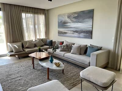 Chalet for sale with a 24% discount, beachfront, fully finished, in SeaShore Village