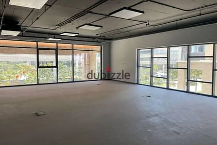 جاهز للمعاينة مكتب للبيع استلام فوري في الشيخ زايد في مول ذا بورتال من سوديك - The Portal