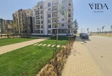 An opportunity to own a 140 sqm apartment in Terrace Compound at a special price.