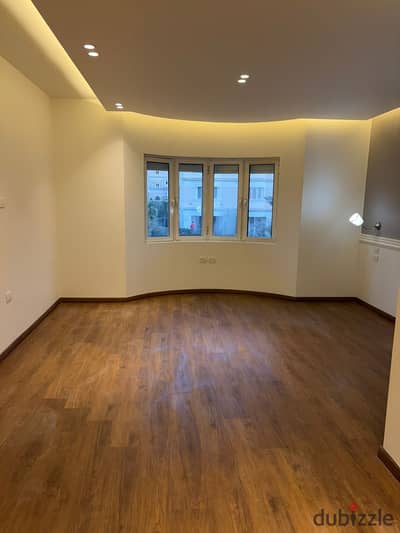 3 Bedroom Modern Apartment For Rent- Mountain View Hyde Park
