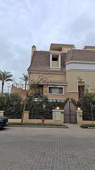فيلا مستقله 4غرف  ريسيل بسعر لقطططه وتقسيط حتي 2030 قس مرحله ري في كمبوند سراي سور بسور مدينتي كمبوند متكامل الخدمات المرافق