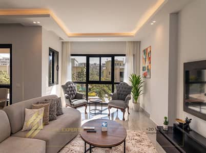 Modern furnished apartment in Villette Sky Condos