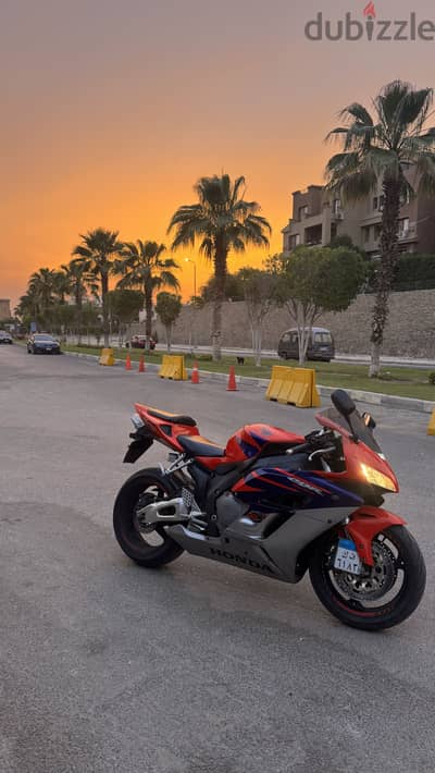 Cbr1000rr 2005 23k km