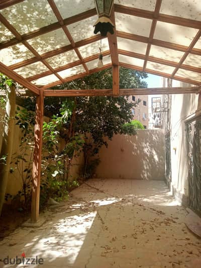 For Sale in the 8th District, Sheikh Zayed Duplex for sale in the 8th District, first block Prime location and view Duplex with an area of ​​320 squar