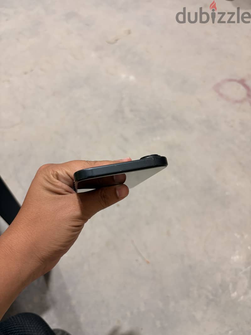 iPhone 16 plus 3