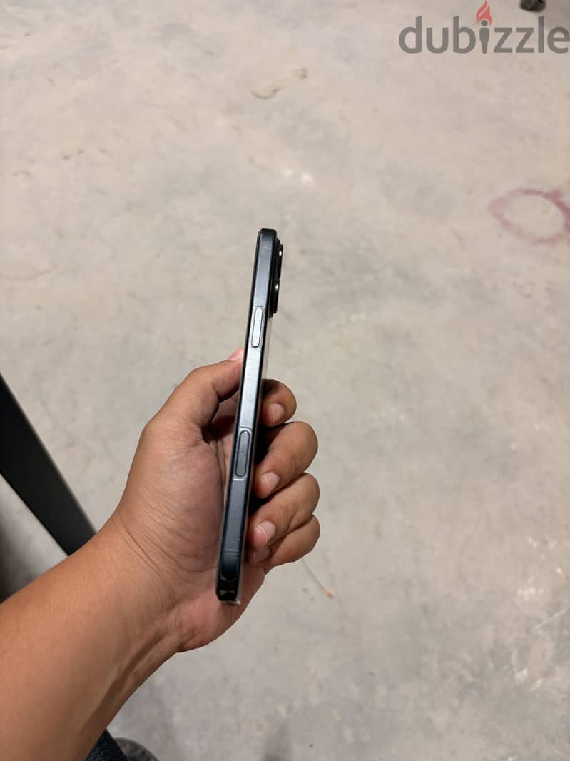 iPhone 16 plus 4