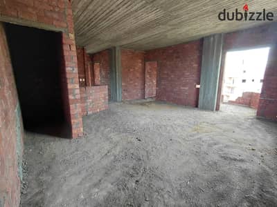 220 sqm apartment Block B recurring elevator sea view semi-finished. Complete with all amenities 3 minutes from the entrance of Zayed 4 and Dahshour connector and Cairo University 6 October branch 18-month facilities