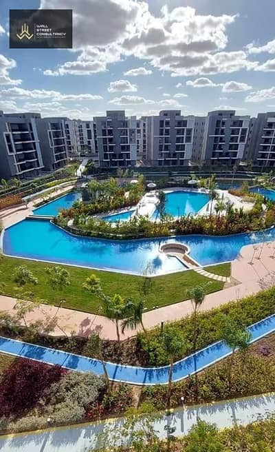 Immediate-delivery apartment for sale in the heart of October