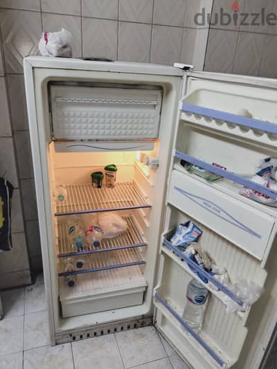 تلاجة ايديال
