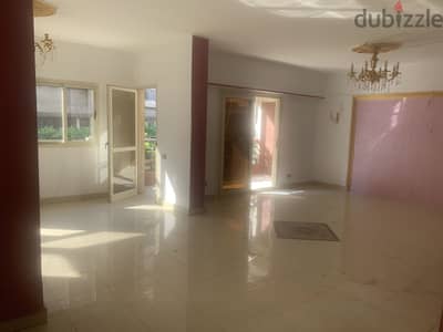 شقة للبيع خلف كنتاكي نادي الشمس بجوار   مدرسة سان رايز مساحة ١٨٠ م