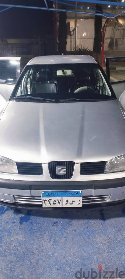 سيات إبيزا 2001