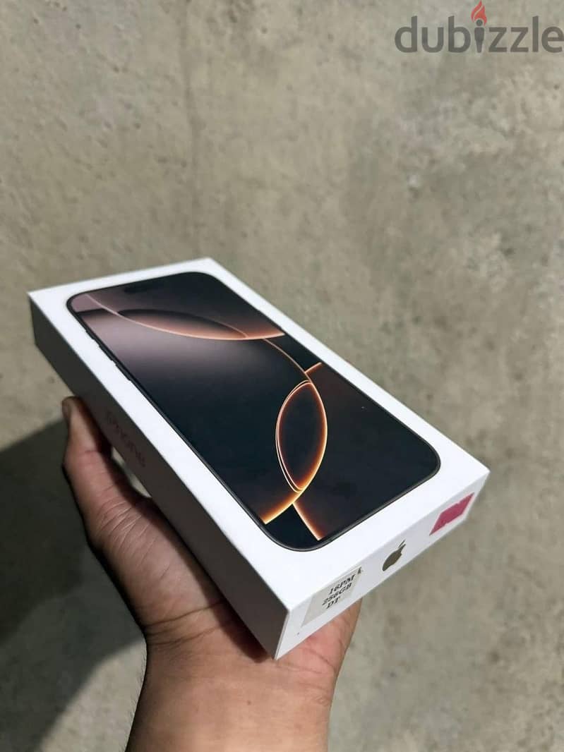Apple - iPhone 16 Pro 3