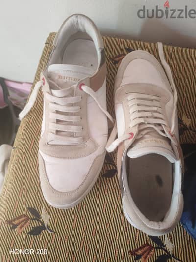 BURBERRY