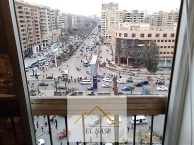 مكتب للايجار بتقاطع مكرم عبيد الرئيسي مع طريق النصر بمدينة نصر يطل على سيتي سنتر ومكرم عبيد وسيتي ستارز وخطوتين لأول عباس العقاد وميدان الساعة