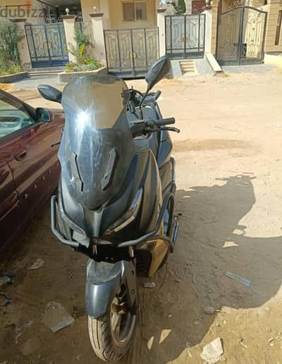 سكوتر Dayun D max 200 cc