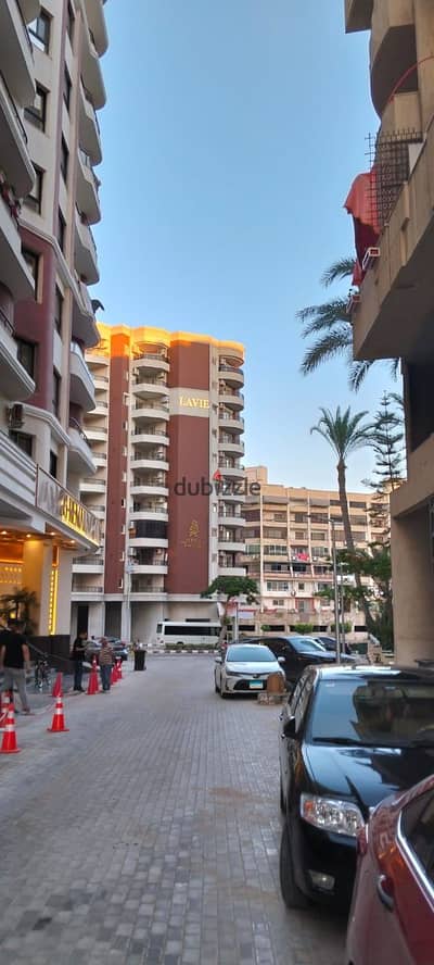 For those who seek luxury and distinction - for rent furnished luxury - an apartment of 175 meters in a distinguished location at Al-Maamoura Beach - (overlooking the sea)