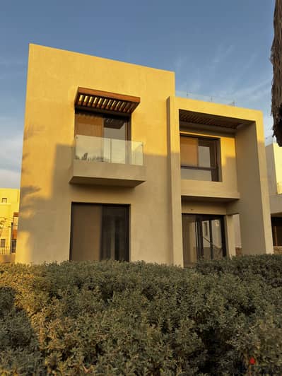 READY TO MOVE STAND ALONE 325M FOR SALE WHYT