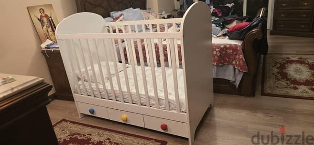 selling IKEA bed used in a very good condition