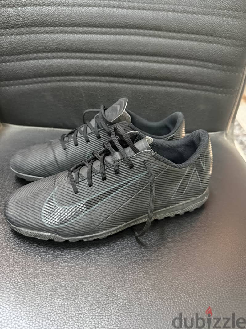 Nike Mercurial TF 4