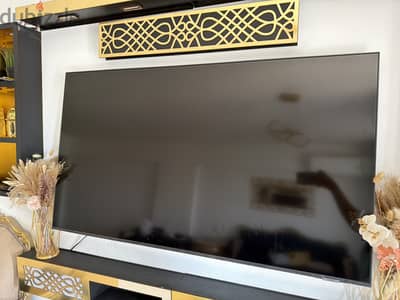 TV Smart 55 Inch excellent condition 55 Inch smart TV for sale