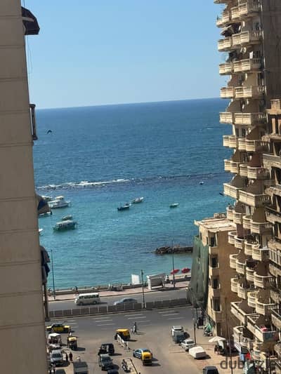 Apartment for sale on Iskandar Ibrahim Street, 11th floor, licensed, 135 square meters. Asking price: 5 million in cash, negotiable. For more informa