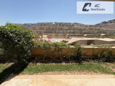 شاليه للبيع + جاردن  غرفتين استلام فوري تشطيب كامل بالفرش   اميز لوكيشن فيو مباشر علي البحر في المونت جلالة العين السخنة بالقرب من ازها   السحنة