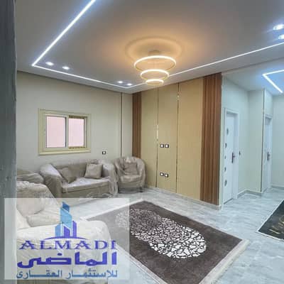 شقه استثمار بالفرش علي الحزام والداون تاون