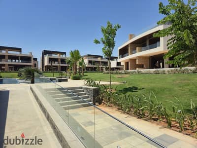 ڤيلا مستقلة فاخرة للبيع في القاهرة الجديدة - مساحة 320م | إطلالة مميزة وتصميم عصري