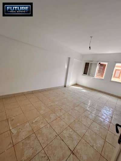 شقة 135 م في كمبوند القطامية جاردنز خلف الجامعة الامريكية في التجمع الخامس القاهرة الجديدة