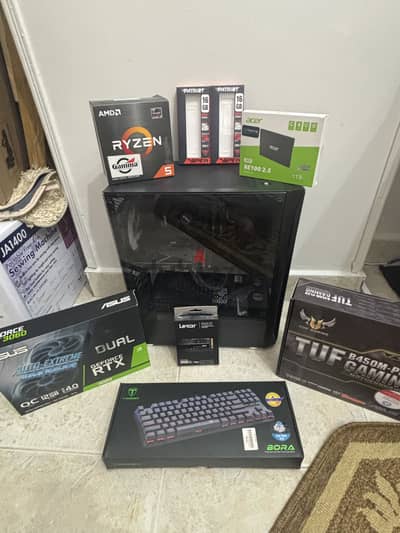 للبيع PC Gaming / Graphic Workstation كامل