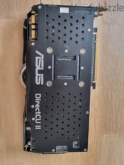 للبيع كارت asus 780gtx قطع غيار