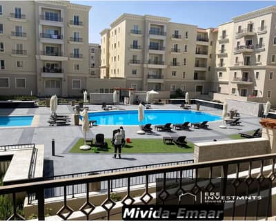 شقة للبيع متشطبة بالكامل بفيو حمام سباحة استلام فوري في كمبوند ميفيدا التجمع الخامس Mivida Emaar New Cairo
