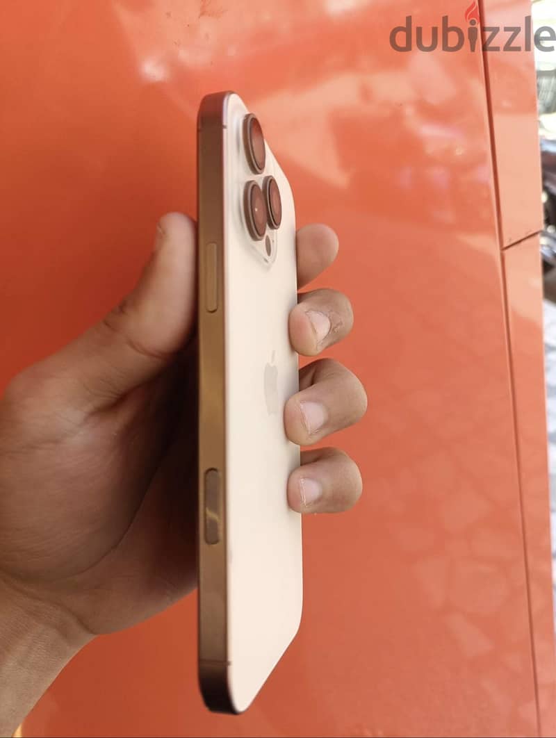 Apple - iPhone 16 Pro Max 1