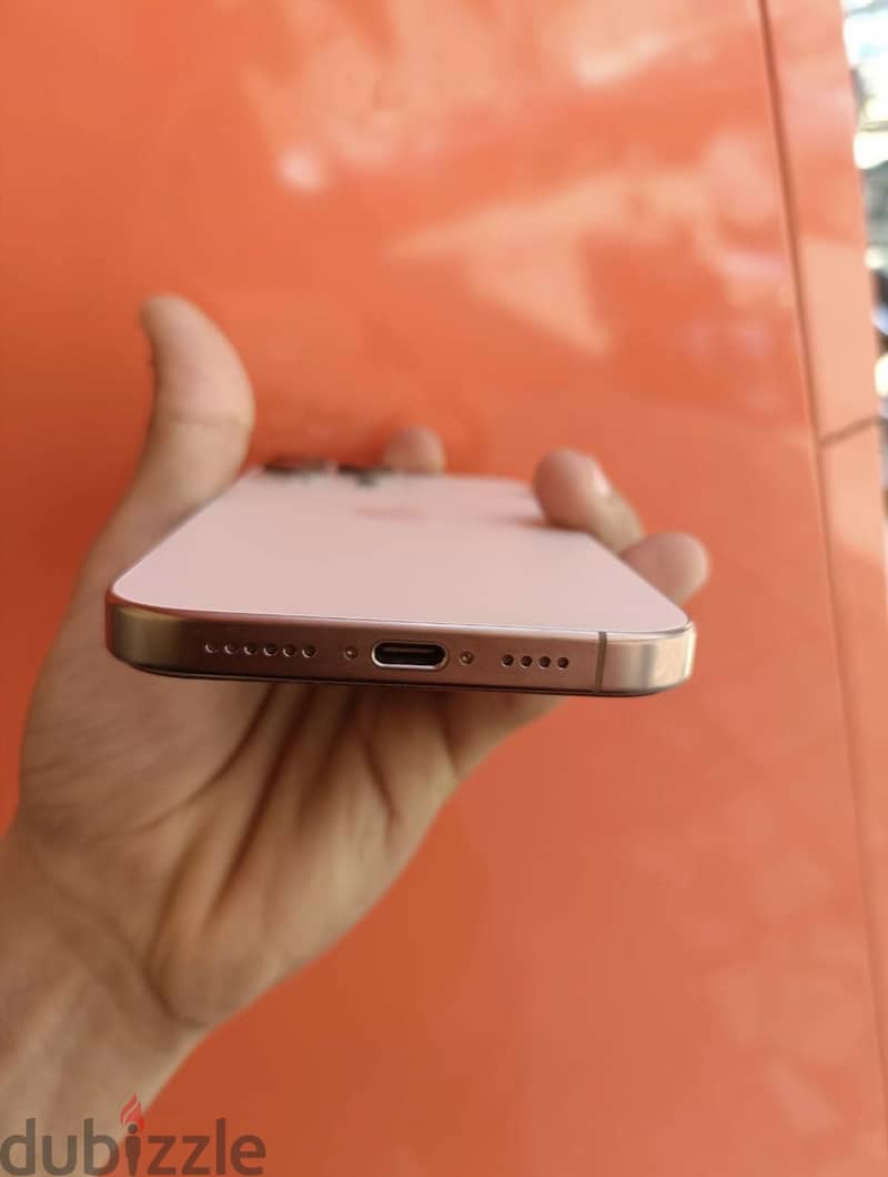 Apple - iPhone 16 Pro Max 3