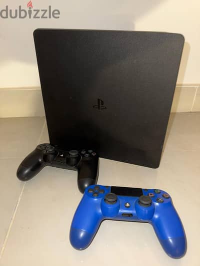 Playstation 4 Fat With 2 controllers - PS4 - Excellent Condition