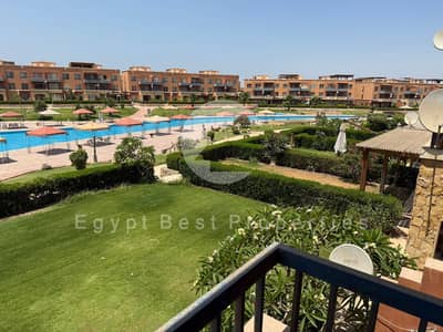 شالية 3 غرف فيو حمام سباحة بحري بالفرش والتكييفات للبيع في بلومار دوم العين السخنة  Blumar El Dome