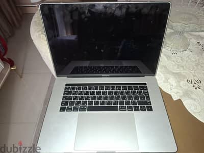 MacBook pro touch bar 2016