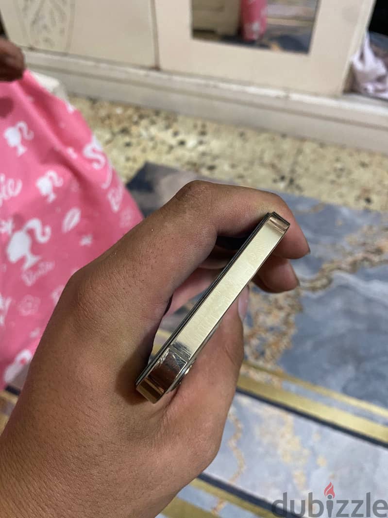 آبل - آيفون 12 برو 2