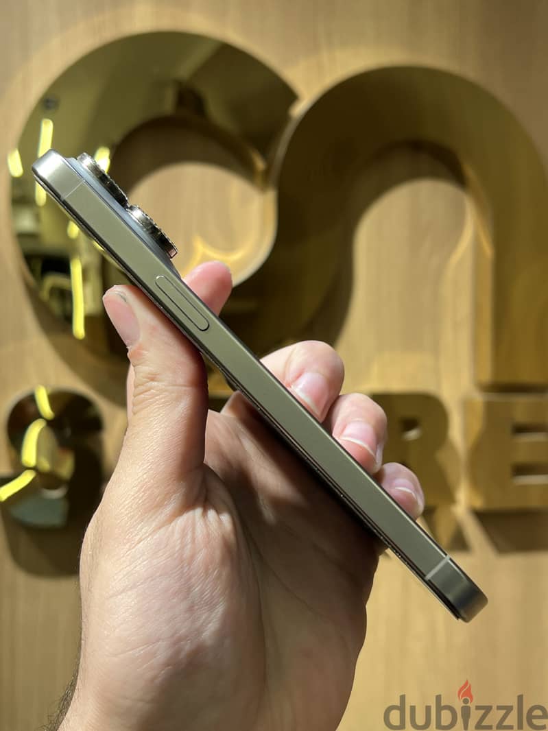 Apple - iPhone 15 Pro Max 1