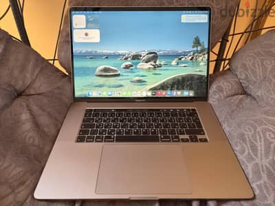 MacBook Pro 2019 1TB 16G Ram